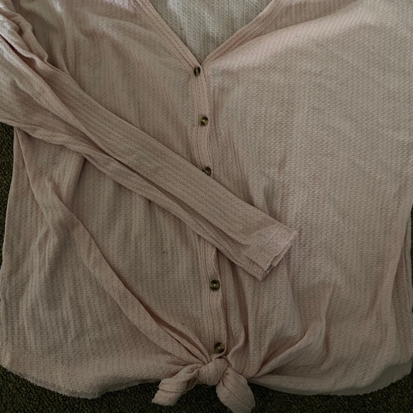 Cute pink tied shirt - Picture 1 of 2
